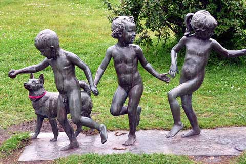 Professional Bronze Foundry Life Size Bronze Children Sculptures for Sale